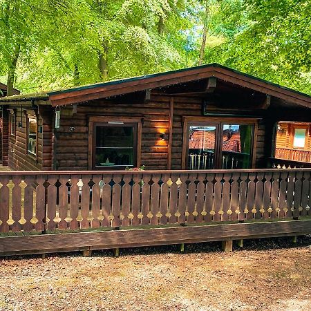 Leafy Hollow Lodge Louth  Exterior photo