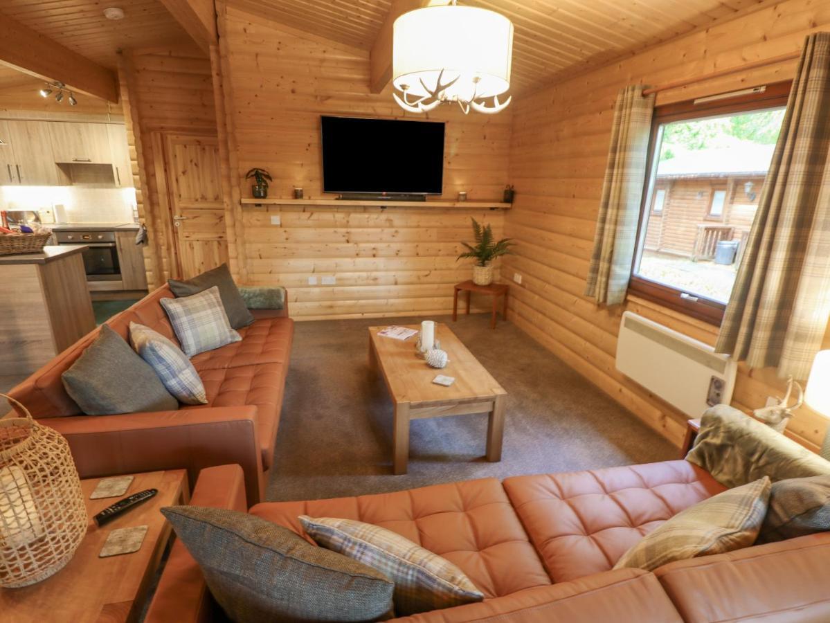 Leafy Hollow Lodge Louth  Exterior photo